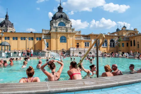 A small picture of the famous Szechenyi Bath